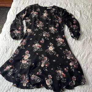 Flower dress with long sleeves